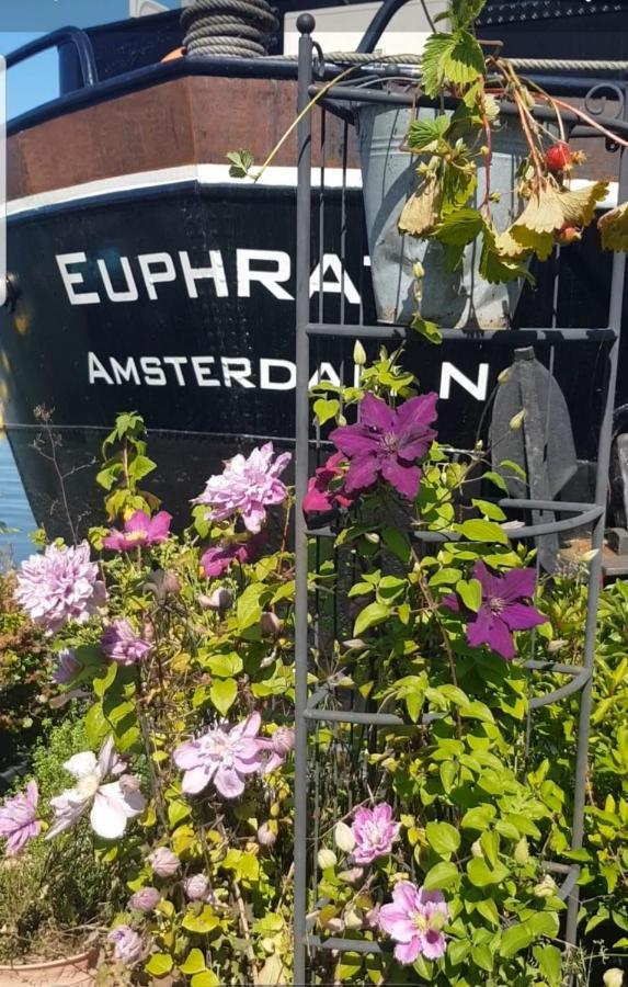 Diemerbrug Wheelhouse Euphrate Houseboat B&B 외부 사진