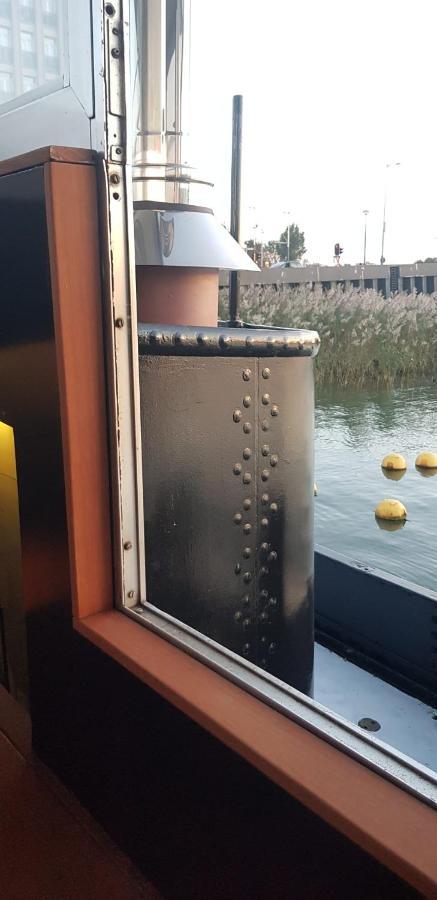 Diemerbrug Wheelhouse Euphrate Houseboat B&B 외부 사진