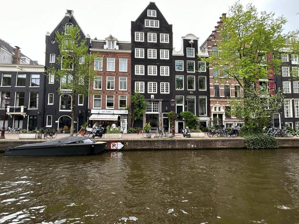 Diemerbrug Wheelhouse Euphrate Houseboat B&B 외부 사진