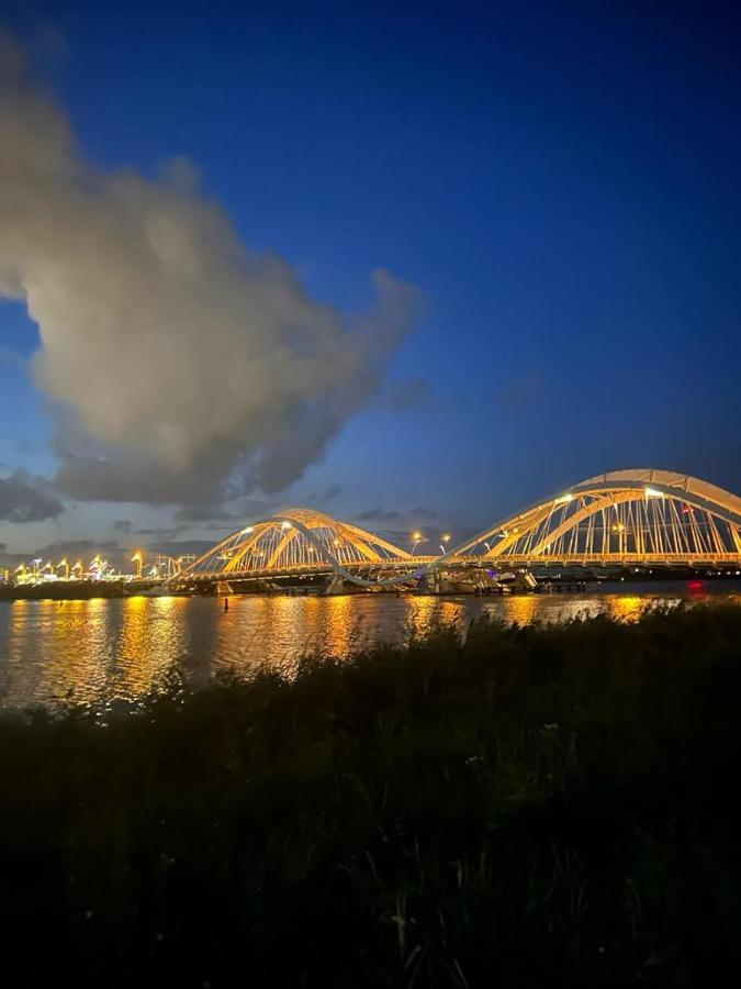 Diemerbrug Wheelhouse Euphrate Houseboat B&B 외부 사진